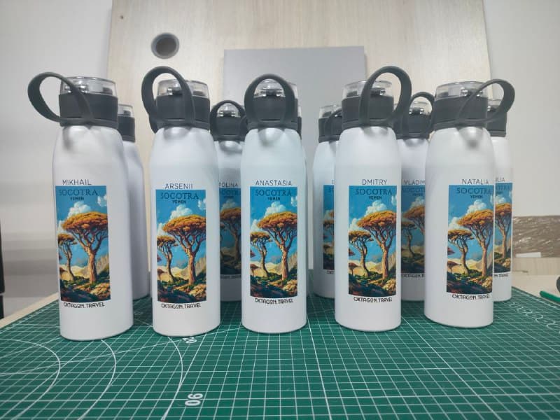 Бутылки для воды с логотипом